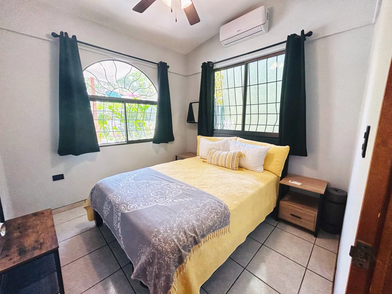 NEWLY RENOVATED 2 BED-HOME WITH PRIME LOCATION – 0.08 ACRES, photo 11