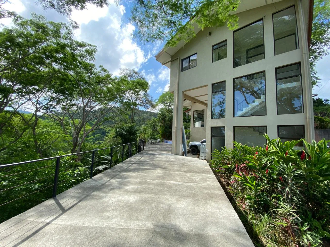Luxury Rainforest Estate with Ocean Views - 20 Minutes to Jaco