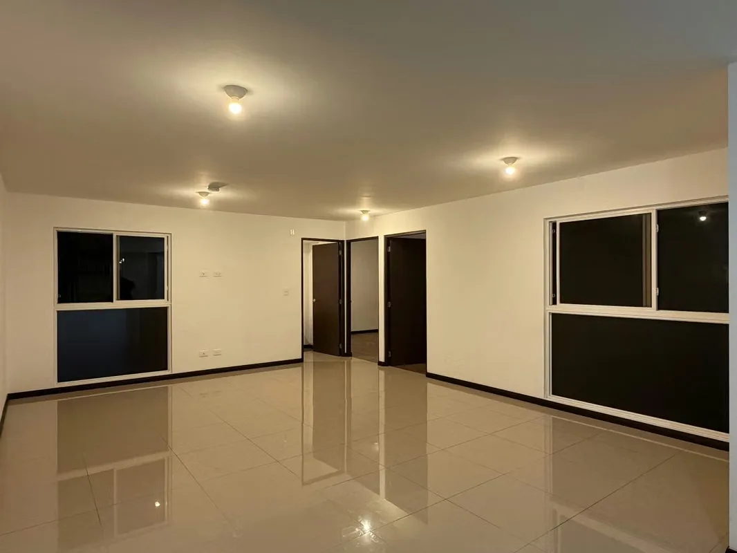 SE ALQUILA precioso apartamento en Cipreses de Granadilla en Curridabat, San José.