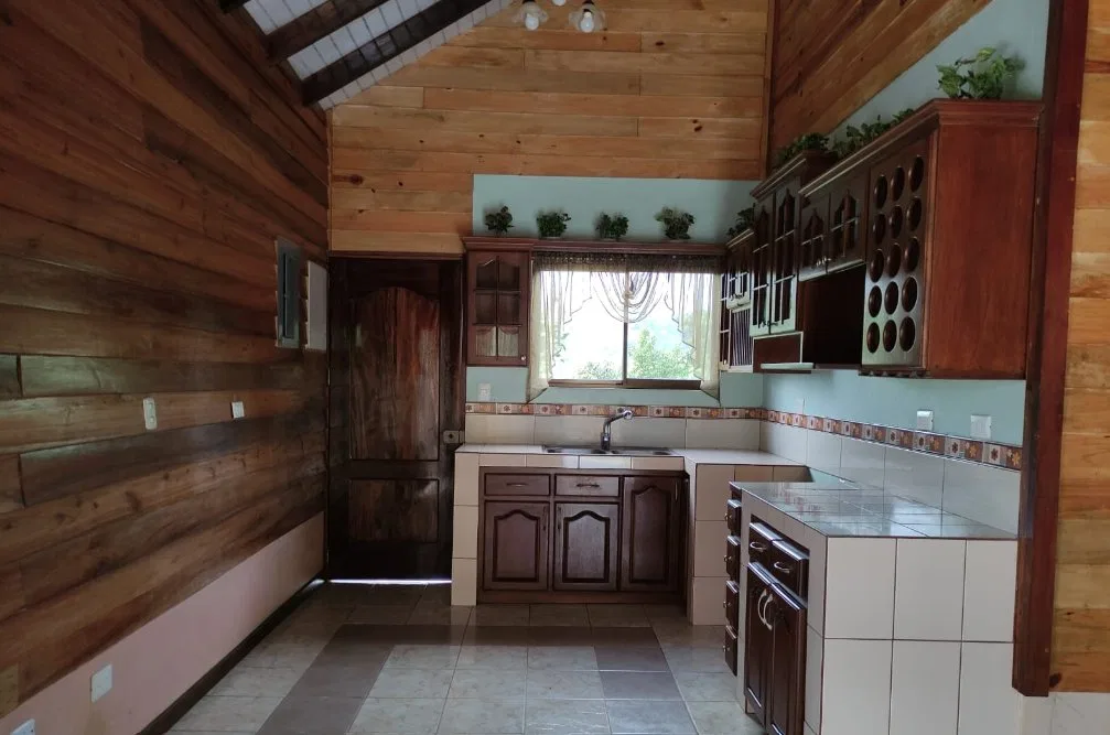 VENTA DE CASA RURAL DE 5 HABITACIONES EN LA ESE DE PARAMO, PEREZ ZELEDON: CLIMA DE MONTAÑA Y VISTAS - Venta en Pérez Zeledón, photo 11