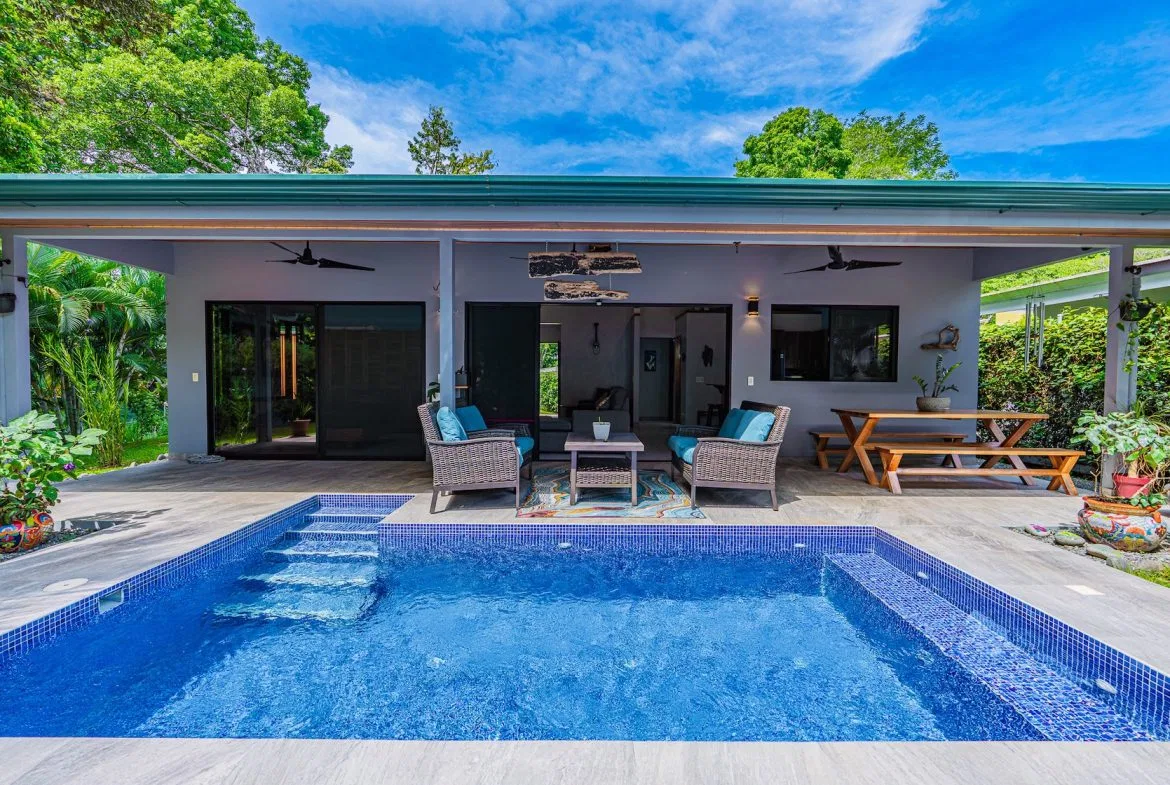 PROPERTY WITH TWO BEDROOMS WITH A PRIVATE CREEK, IN UVITA CENTER – 0.29 ACRES, photo 2