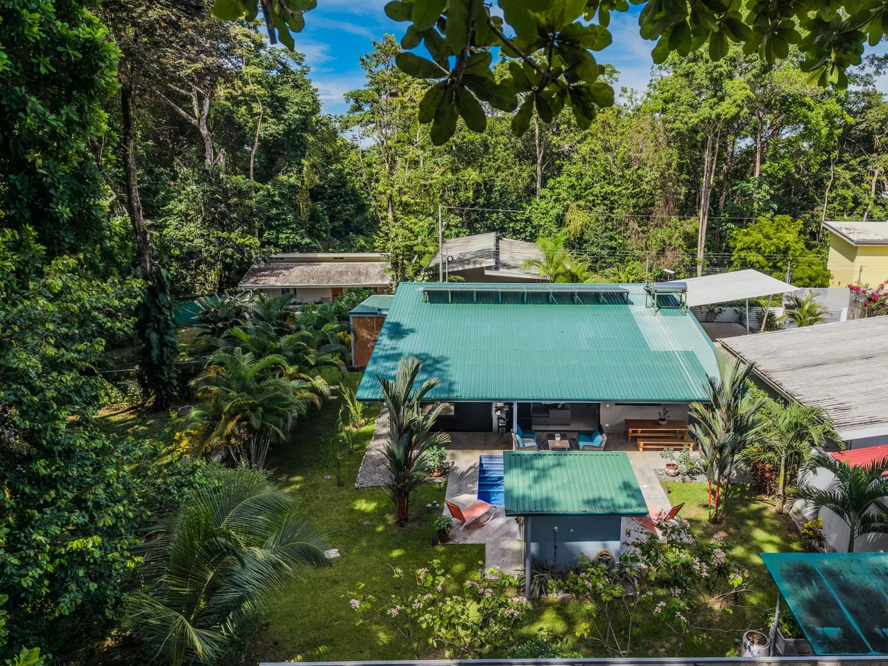 PROPERTY WITH TWO BEDROOMS WITH A PRIVATE CREEK, IN UVITA CENTER – 0.29 ACRES, photo 13