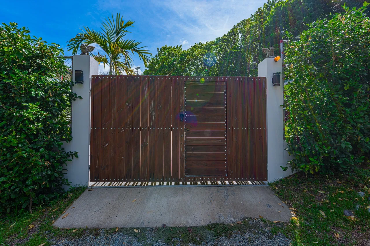 PROPERTY WITH TWO BEDROOMS WITH A PRIVATE CREEK, IN UVITA CENTER – 0.29 ACRES, photo 21