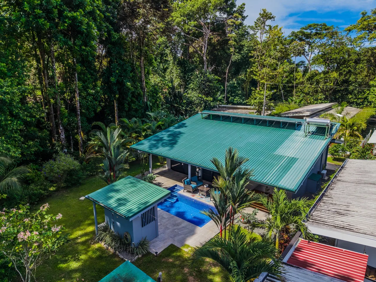 PROPERTY WITH TWO BEDROOMS WITH A PRIVATE CREEK, IN UVITA CENTER – 0.29 ACRES, photo 9