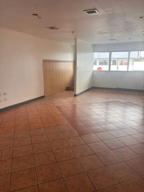 COMMERCIAL SPACE FOR RENT – San Antonio, Belén, Heredia (185 m²)