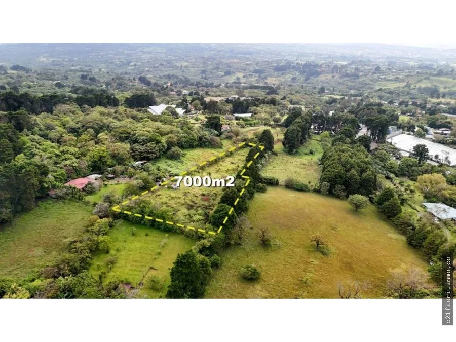 Terreno con Potencial de Desarrollo en San Isidro de Heredia