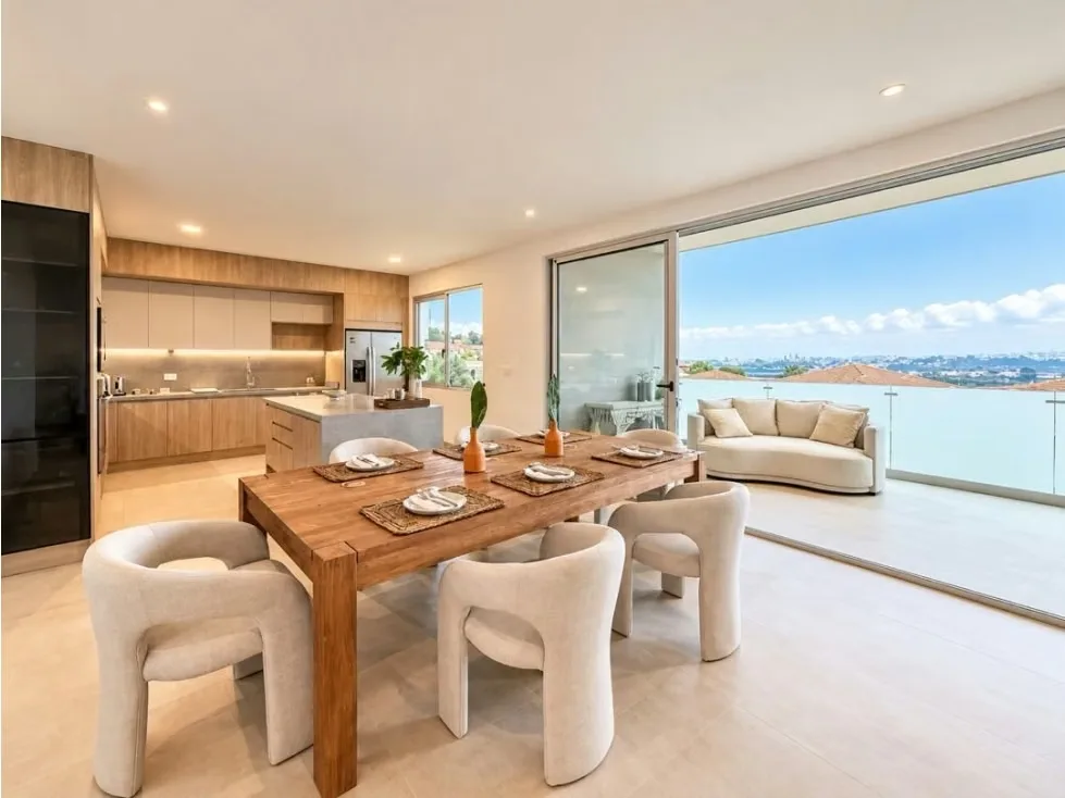 Exclusivo apartamento ubicado en el primer nivel de Dukana, Guachipelín de Escazú. Una propiedad que ...