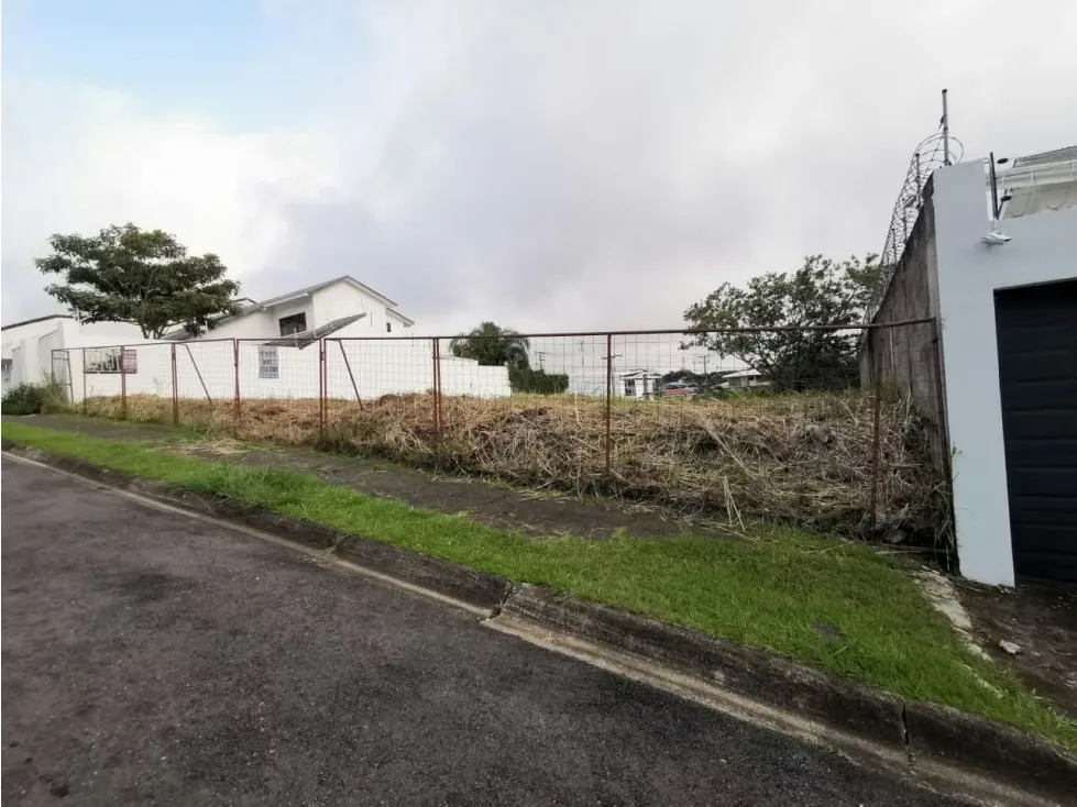 Excelente oportunidad de inversión en Cariari, La Asunción de Belén, Heredia. Lote en venta por US$270,000, ubicado en una zona ...