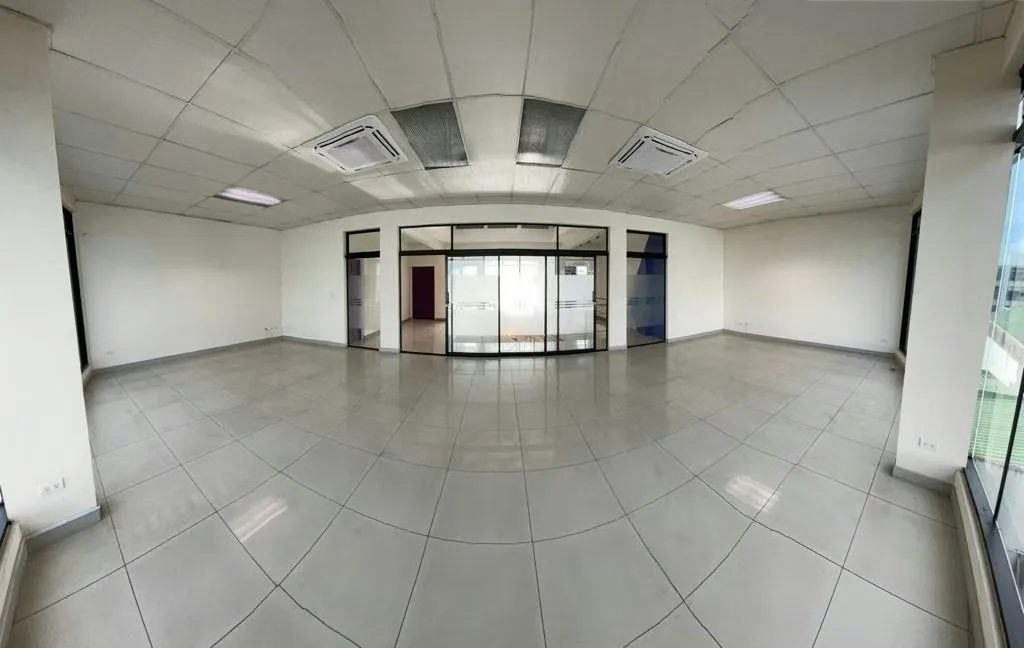 Para venta exclusivo y lujoso edificio para oficinas o comercio situado en la mejor zona del Boulevard Dent en San Pedro de Montes de Oca, es de 3 niveles, mide 520 m2 de construcción ..., photo 14