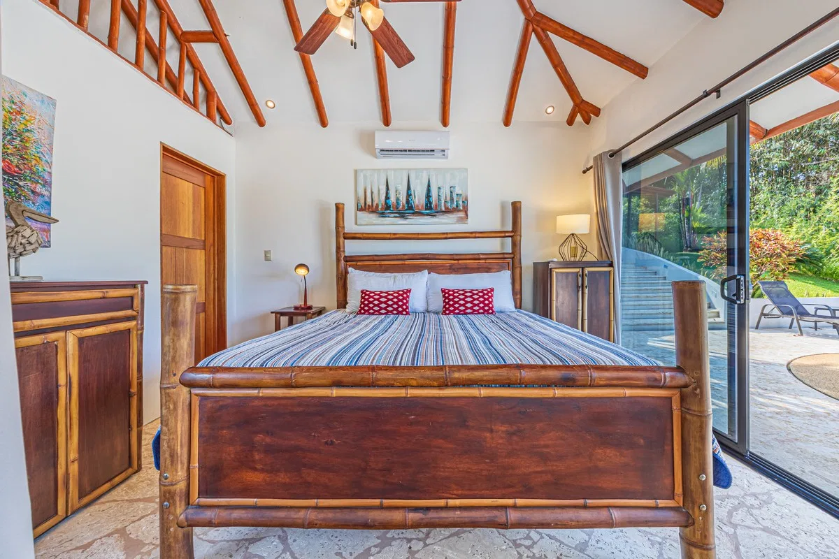LUXURY PROPERTY WITH FIVE BEDROOMS, IN PLAYA HERMOSA – 2.07 ACRES, photo 19