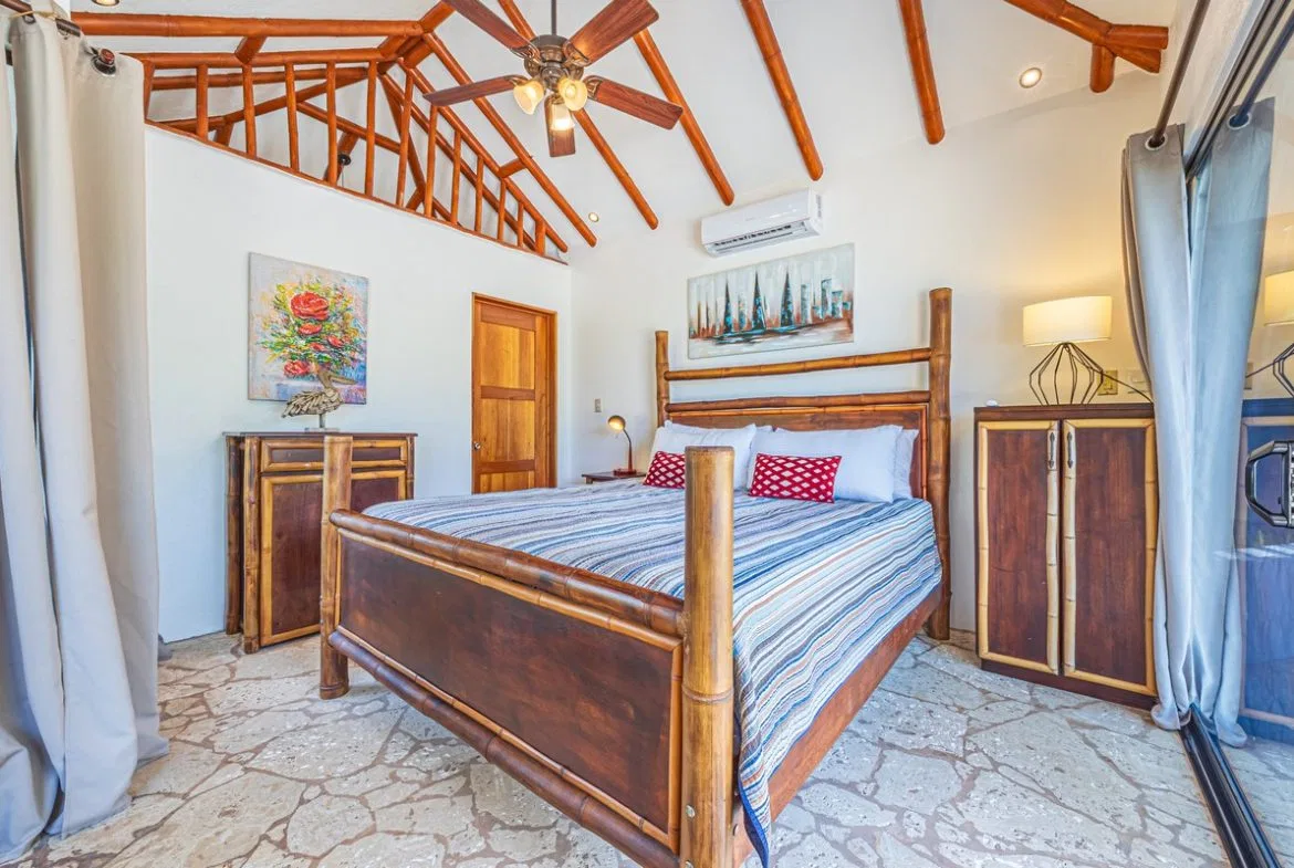 LUXURY PROPERTY WITH FIVE BEDROOMS, IN PLAYA HERMOSA – 2.07 ACRES, photo 24