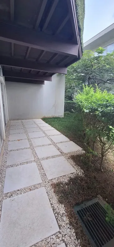 Apartamento en primer piso de una sola planta , compuesto de sala comedor,terraza, jardín, cocina con muebles de cocina, linea blanca (cocina, nevera, microondas, area de lavandería, ..., photo 15