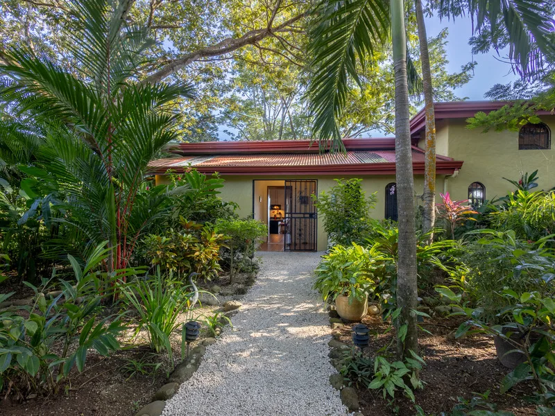 6 Bed Single Family Homes For Sale in Montezuma, photo 5