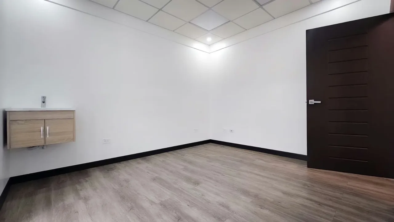 Position your medical practice, aesthetic center, specialized clinic, laboratory, or wellness business in one of the fastest-growing and most desirable commercial areas of Tres ..., photo 2