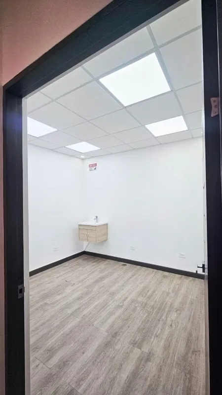 Position your medical practice, aesthetic center, specialized clinic, laboratory, or wellness business in one of the fastest-growing and most desirable commercial areas of Tres ..., photo 5
