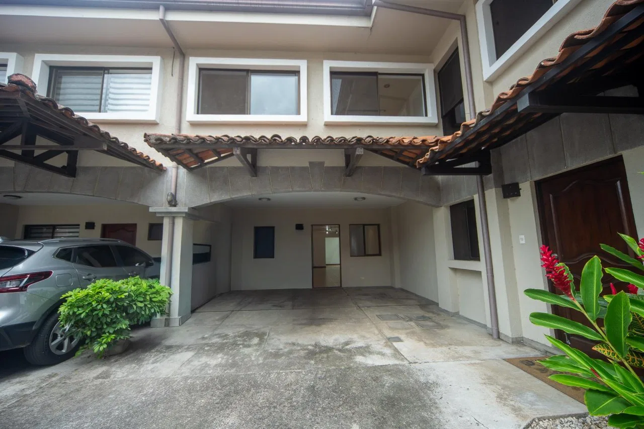 Condominio |Quartier Mirage |Trejos Montealegre|
