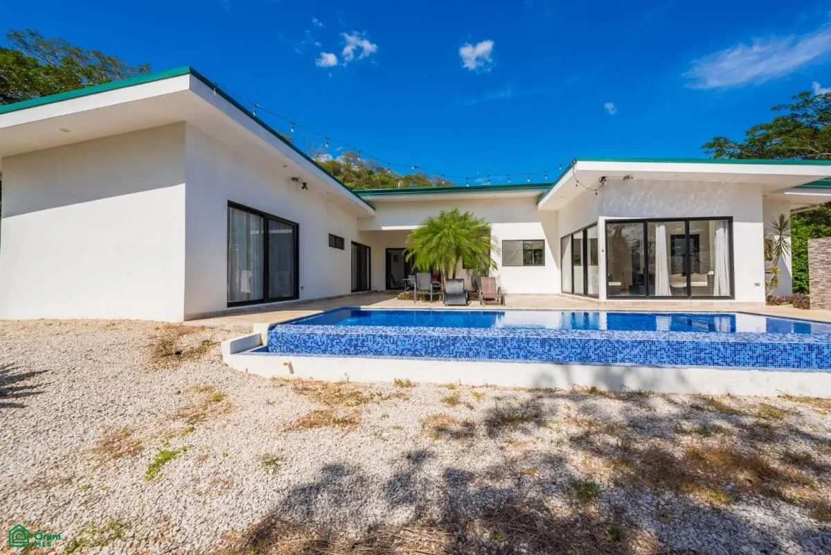Casa y Terreno con Potencial Comercial y Residencial, photo 2