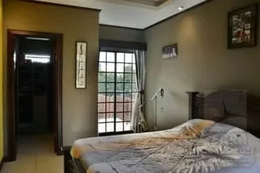 Beautiful two-story residence with fine finishes, located in an exclusive, high-value area of Santo Domingo de Heredia. Very close to Auto Mercado, it combines a prime location with ..., photo 13