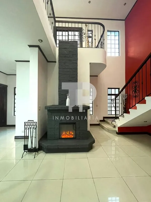 Beautiful two-story residence with fine finishes, located in an exclusive, high-value area of Santo Domingo de Heredia. Very close to Auto Mercado, it combines a prime location with ..., photo 5