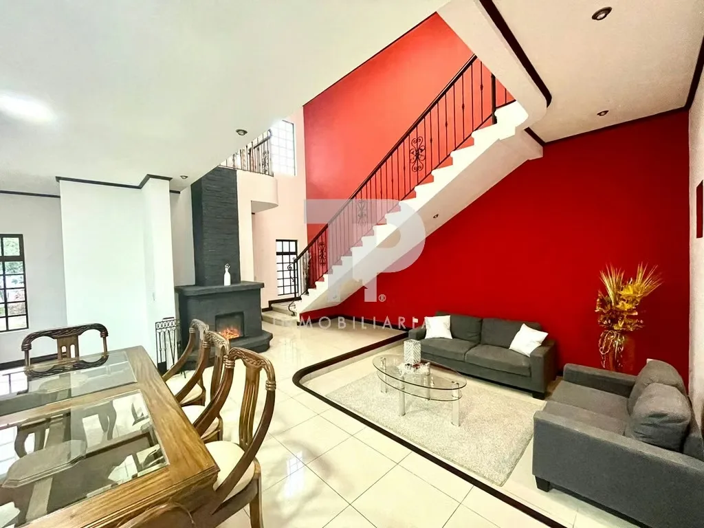 Beautiful two-story residence with fine finishes, located in an exclusive, high-value area of Santo Domingo de Heredia. Very close to Auto Mercado, it combines a prime location with ..., photo 8