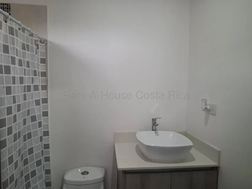 Venta de Casa en Montes de Oca-Sabanilla. RAH 27-129 - Venta en Montes de Oca, photo 9