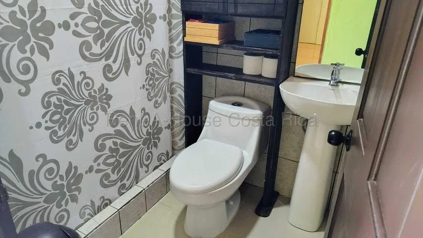 CASA EN VENTA EN MORAVIA, LA TRINIDAD | 3 HABITACIONES, TERRAZA Y ESPACIOS AMPLIOS. HABITACIÓN PRINCIPAL EN PRIMERA PLAN, photo 11
