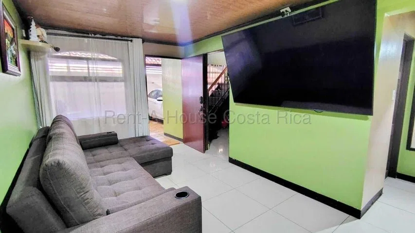 CASA EN VENTA EN MORAVIA, LA TRINIDAD | 3 HABITACIONES, TERRAZA Y ESPACIOS AMPLIOS. HABITACIÓN PRINCIPAL EN PRIMERA PLAN, photo 4