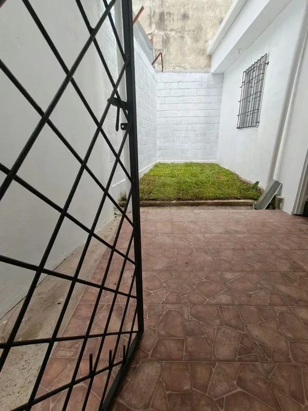 Casa con tres habitaciones, 1 habitación principal para dos personas dos habitaciones para una persona, dos baños con ducha, cochera para un vehículo sala amplia, cocina, patio/sala ..., photo 14