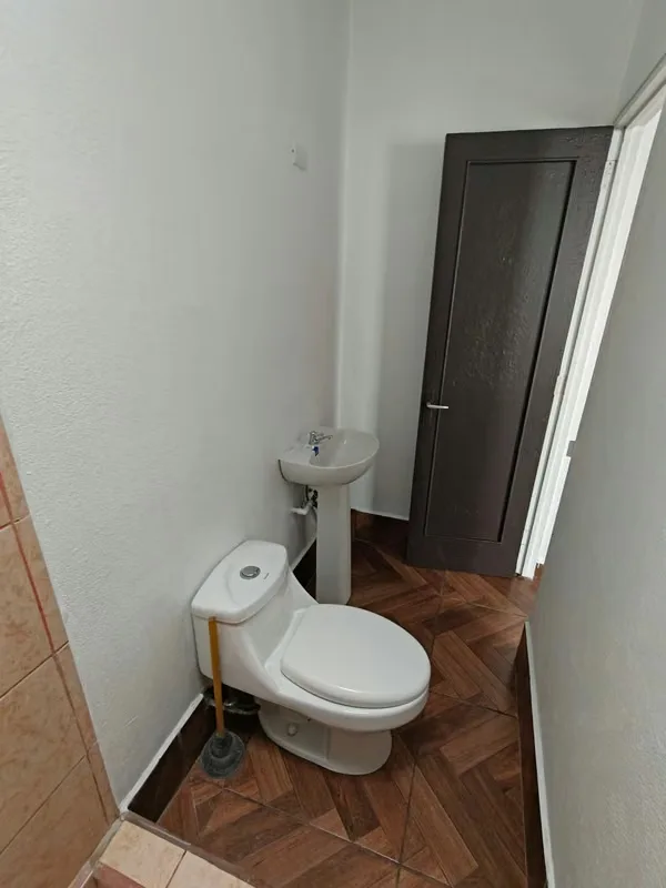Casa con tres habitaciones, 1 habitación principal para dos personas dos habitaciones para una persona, dos baños con ducha, cochera para un vehículo sala amplia, cocina, patio/sala ..., photo 15