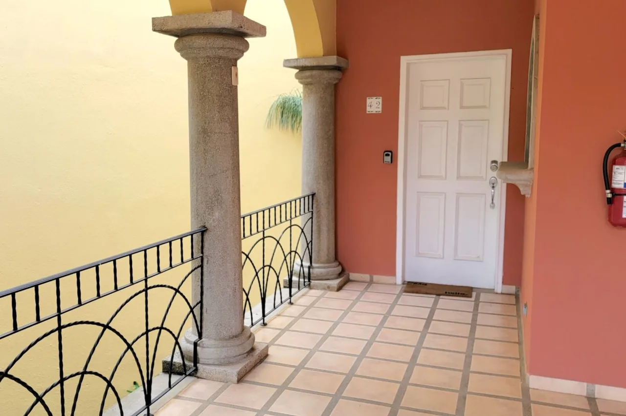 Sunrise 42 ~ Prime 2-Bedroom Condo in the Heart of Tamarindo, photo 6