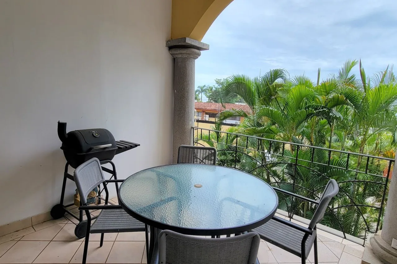 Sunrise 42 ~ Prime 2-Bedroom Condo in the Heart of Tamarindo, photo 9