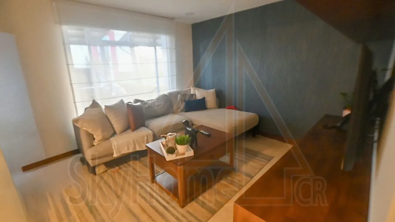 Se ofrece en venta hermosa casa ubicada en el Condominio Barlovento, en Concepción de Tres Ríos, un residencial familiar, seguro y con múltiples amenidades. La propiedad es de dos ..., photo 4