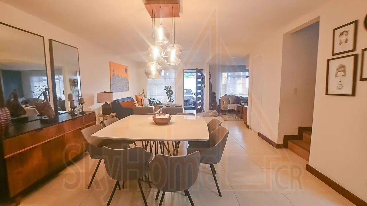 Se ofrece en venta hermosa casa ubicada en el Condominio Barlovento, en Concepción de Tres Ríos, un residencial familiar, seguro y con múltiples amenidades. La propiedad es de dos ..., photo 7