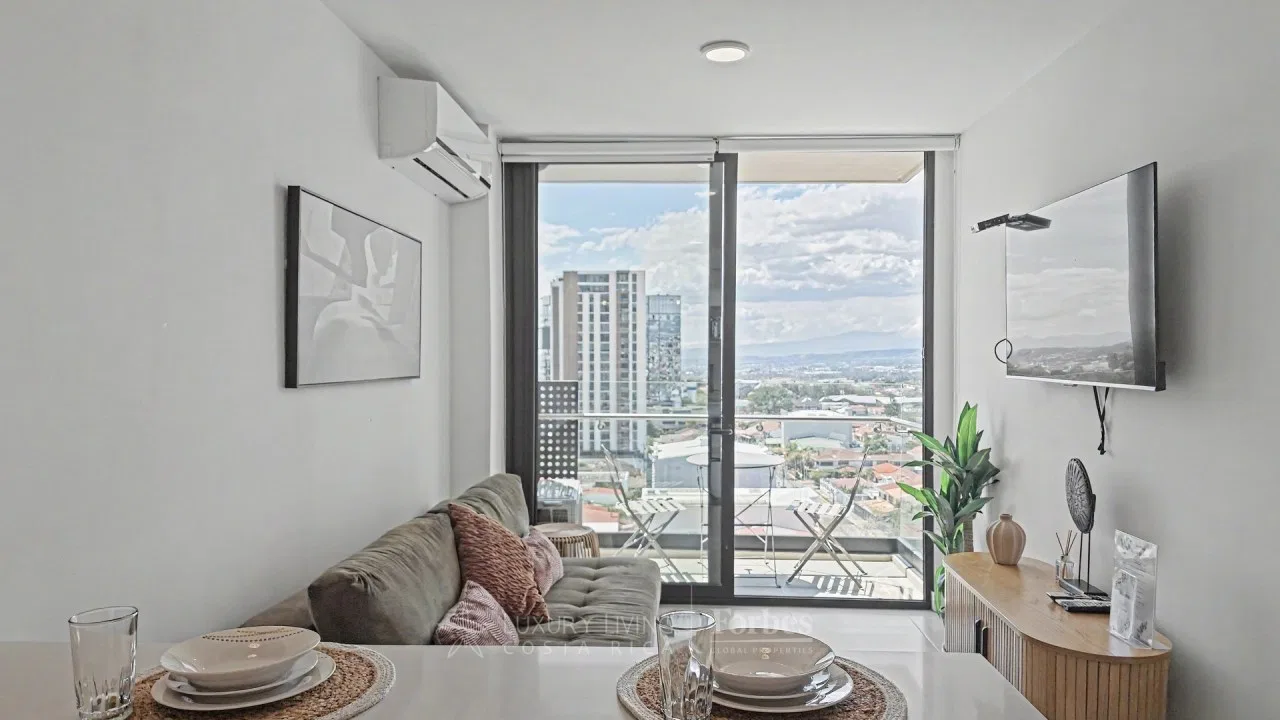 Furnished apartment for sale with a view, Rohrmoser