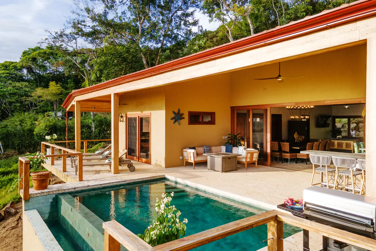 Vacation Dream Home With Ocean View in the Escaleras Community of Dominical