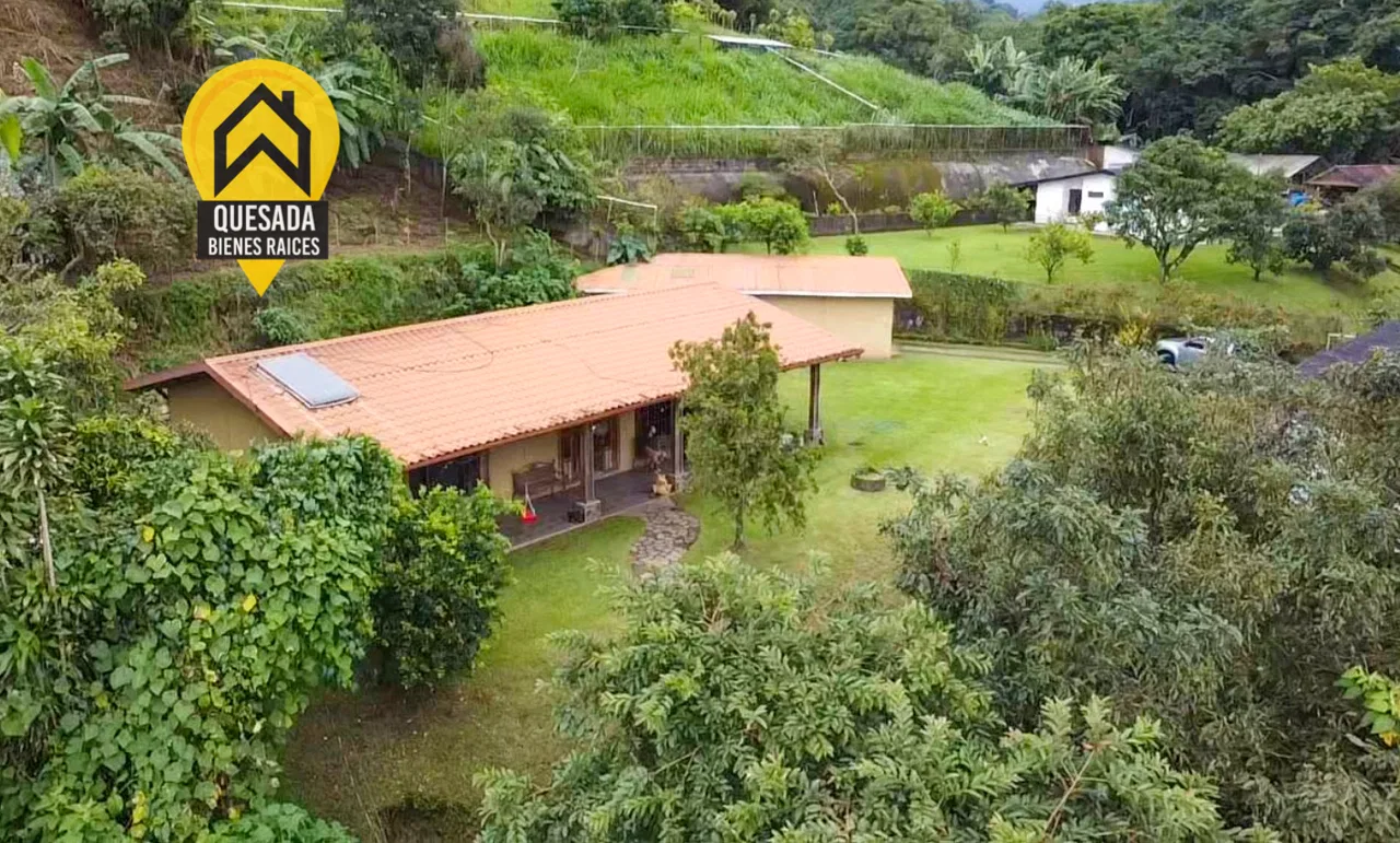 Finca en San Isidro de Grecia