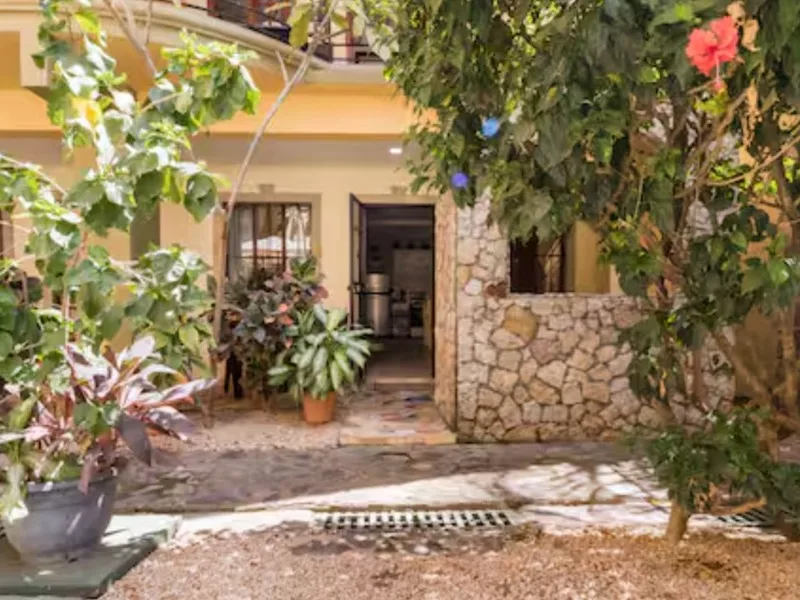 2 Bed Condo For Sale in Tamarindo, photo 2