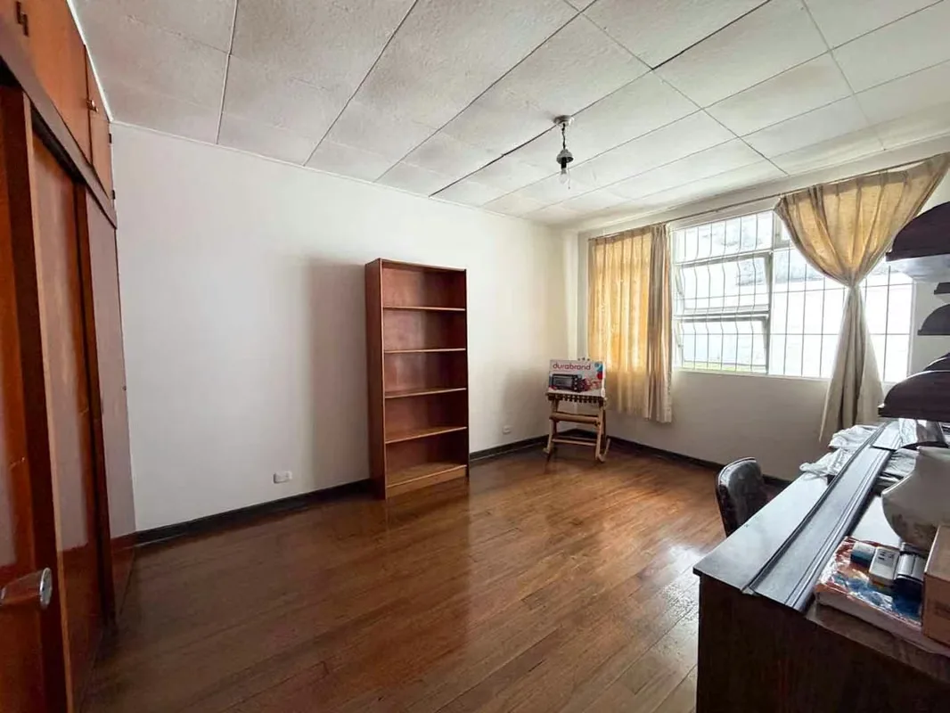 Single-Story Home for Sale in Sabana Norte with Mixed-Use Zoning and Development Potential, photo 6