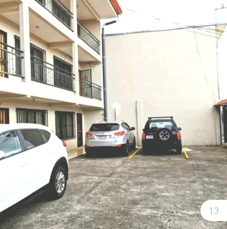 28 Apartments + 4 Commercial Units | 10.3% Net Return, photo 4