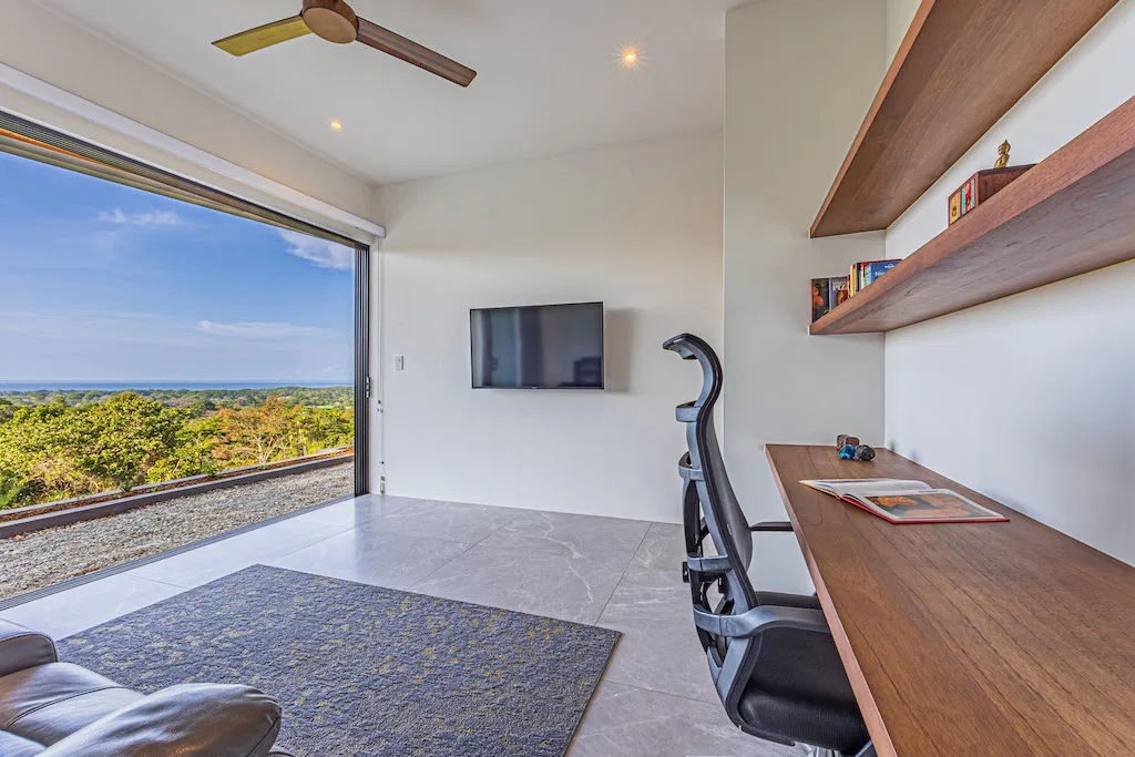 OCEAN AND MOUNTAIN VIEW HOME WITH GUEST HOUSE – 2.18 ACRES, photo 18