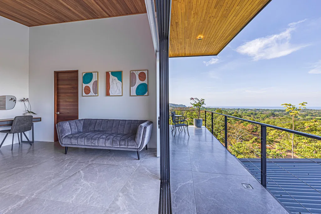 OCEAN AND MOUNTAIN VIEW HOME WITH GUEST HOUSE – 2.18 ACRES, photo 22