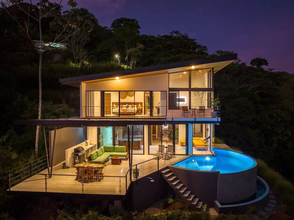 OCEAN AND MOUNTAIN VIEW HOME WITH GUEST HOUSE – 2.18 ACRES, photo 7