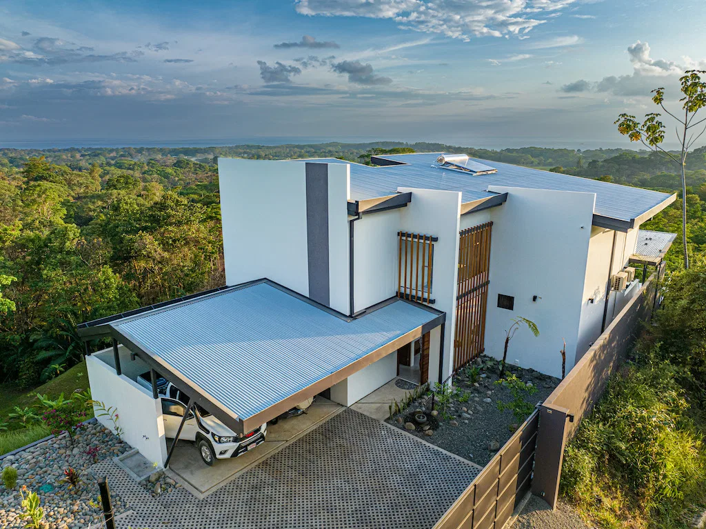 OCEAN AND MOUNTAIN VIEW HOME WITH GUEST HOUSE – 2.18 ACRES, photo 8