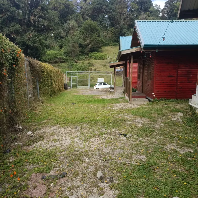 Tourist Property over Inter-American: 2 Cabins + Field Rancho 380 m ² - 124; Fresh Climate