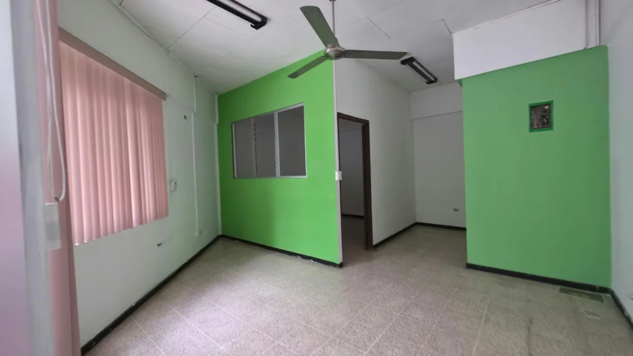 ¡Una excelente oportunidad para empresas, profesionales, consultorios, oficinas o negocios que buscan ubicación, seguridad y versatilidad!, photo 8