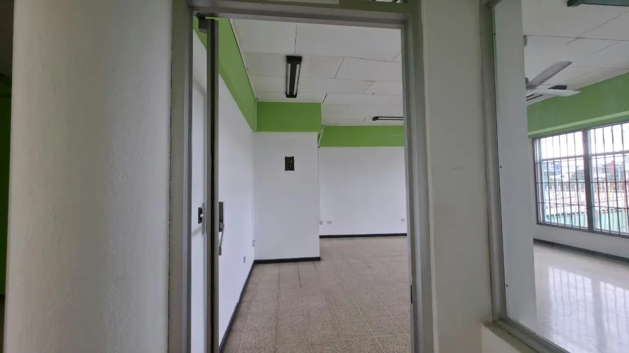 ¡Una excelente oportunidad para empresas, profesionales, consultorios, oficinas o negocios que buscan ubicación, seguridad y versatilidad!, photo 10