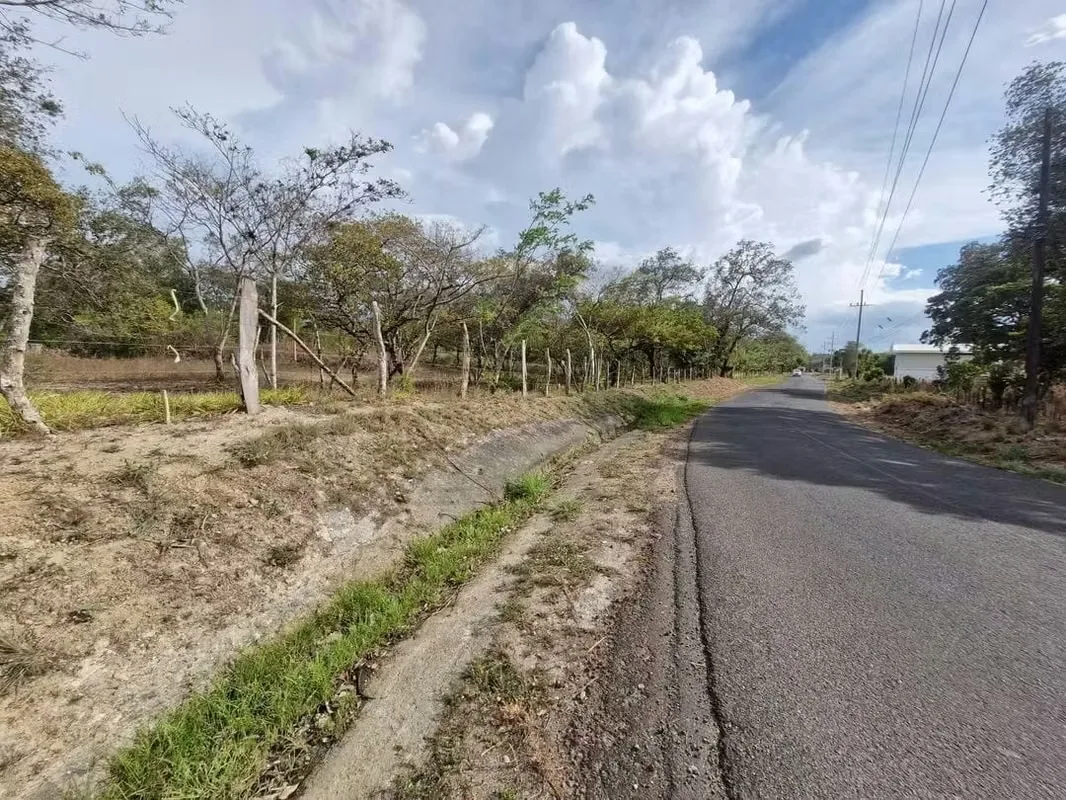 Terreno en venta de 300 m² en B. Guadalupe, Liberia, Gte. Frente a carrt. Curubandé. Agua, luz y apto para construir, photo 5