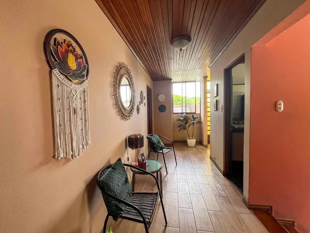 Spacious Concrete Home for Sale in Rohrmoser, photo 10