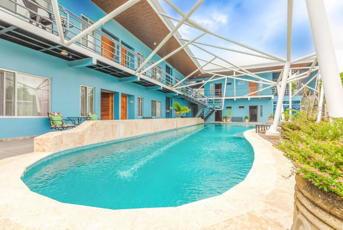 HOTEL PROPERTY WITH TWENTY TWO BEDROOM, NEAR TO THE TOWN , IN UVITA – 0.35 ACRES, photo 2