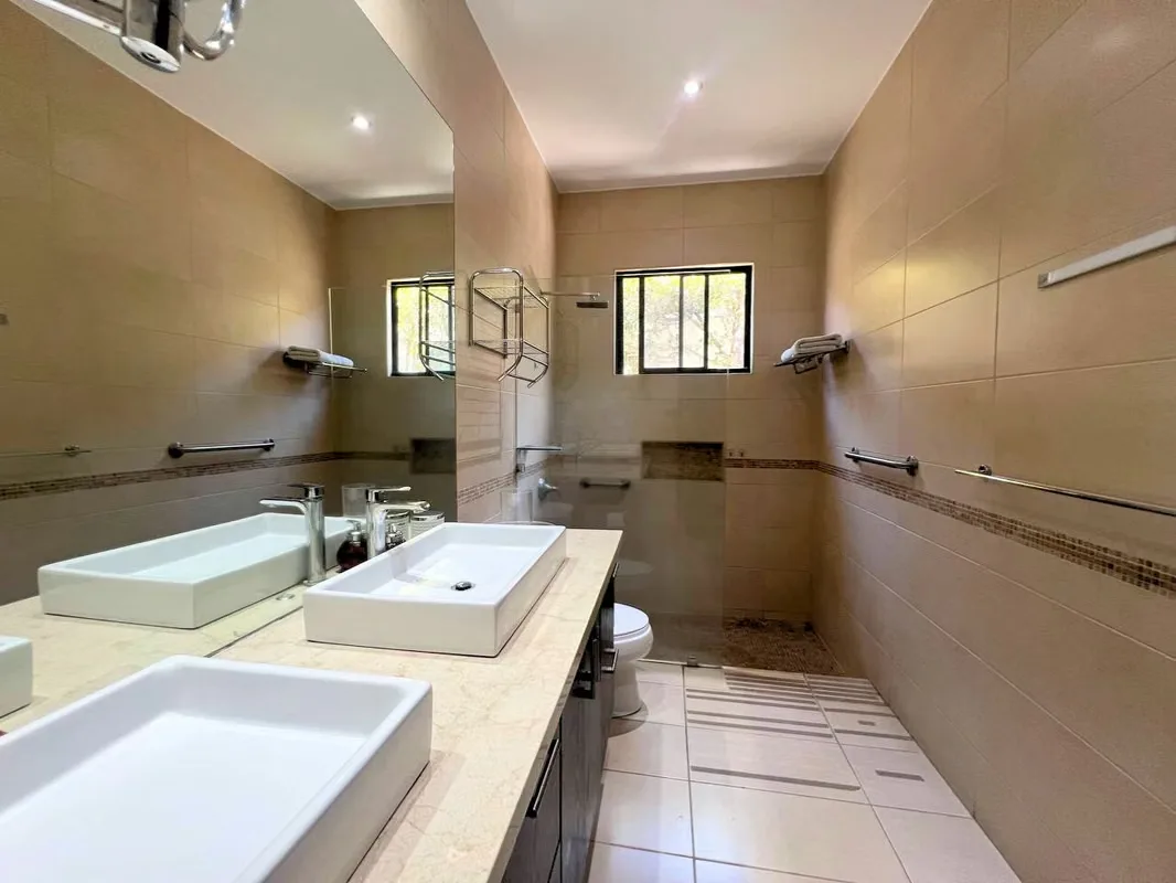 Located in the exclusive Jardines del Valle Condominium, across from Valle del Sol, this elegant single-story residence offers comfort, spaciousness, and a layout designed to make the ..., photo 5